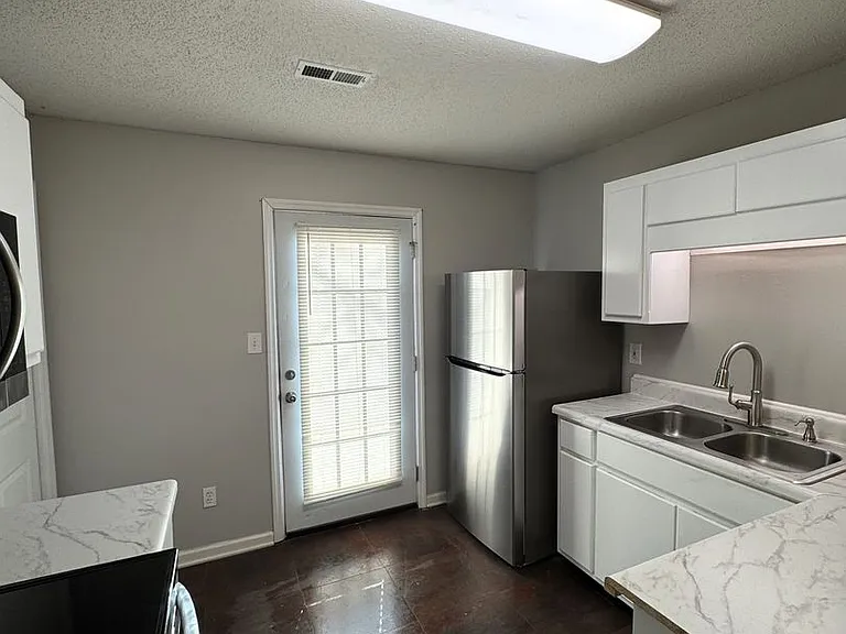 107 Sugar Bluff Ln NW — Photo 11