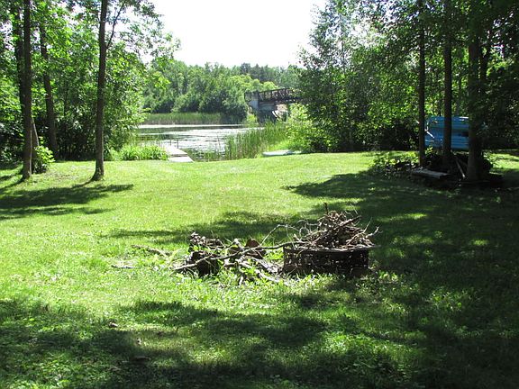 5th image of 20664 Fawn River Dr