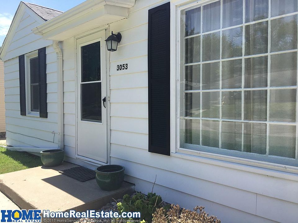 1st image of 3053 S 47th St