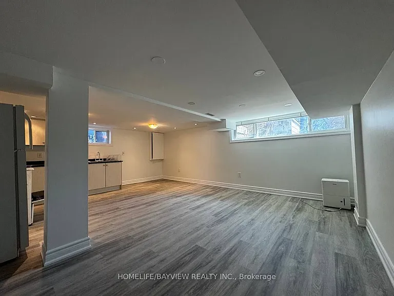 255 Penn Ave #BASEMENT — Photo 5