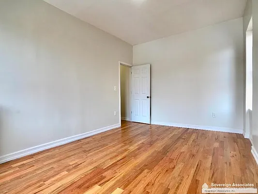 Rented by Sovereign Associates | media 17