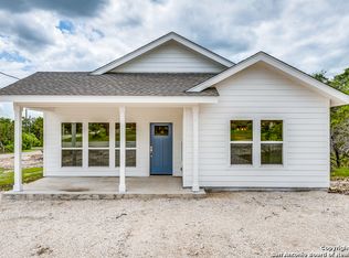 461 Stagecoach Dr, Canyon Lake, TX 78133