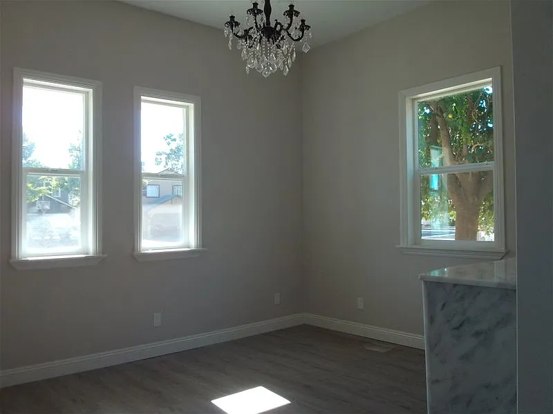 819 6th Street - 1 — Photo 3
