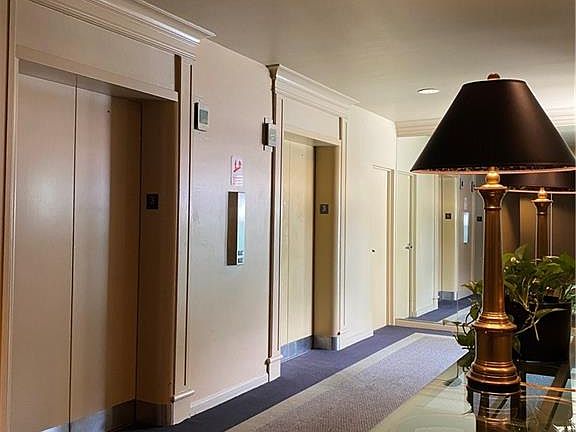 4th image of 1421 Peachtree St NE APT 303