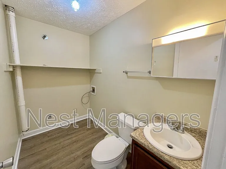 5852 Aftonshire Dr — Photo 10