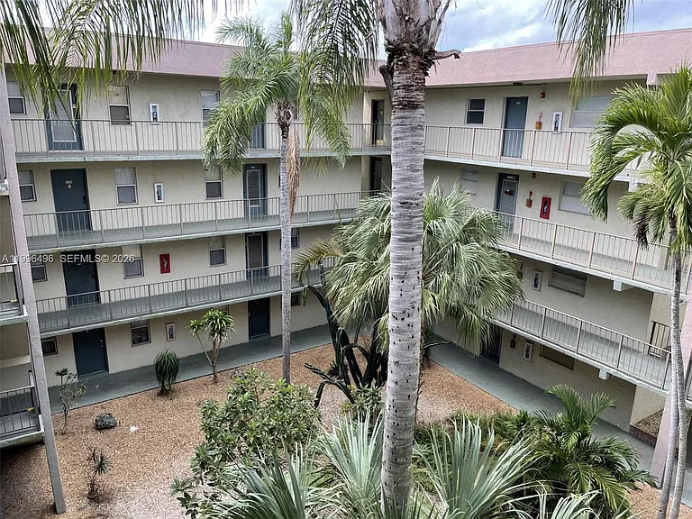 1810 SW 81st Ave #2401 — Photo 14