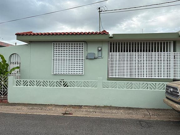 2nd image of 13 Calle Tizol Urb El Seco