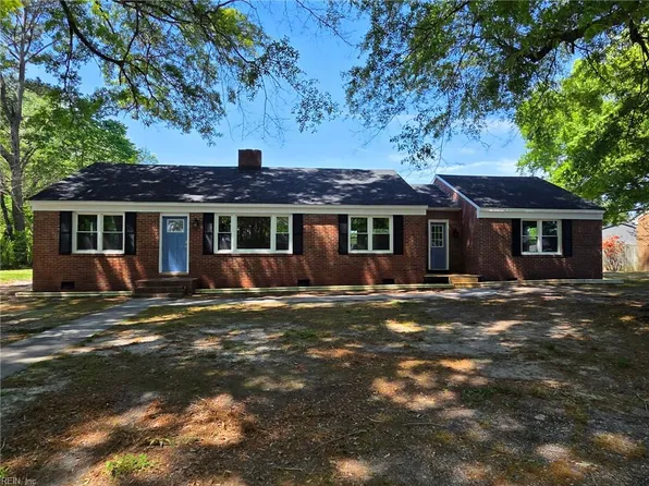 5901 Chuckatuck Ln, Suffolk, VA 23432