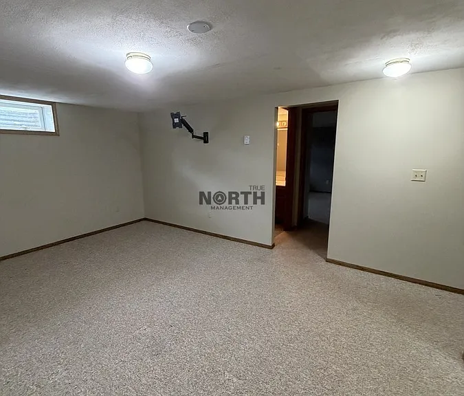 1210 Bridgeport Ln NW — Photo 46