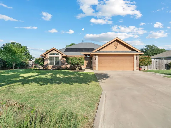 110 Westwood Ct, Cisco, TX 76437