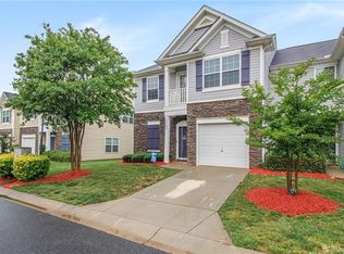2162 Shady Pond Dr, Lake Wylie, SC 29710