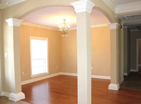 2nd image of 223 Ravensaide Dr
