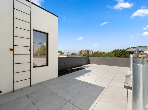 310 Fenimore Street image 23 of 48