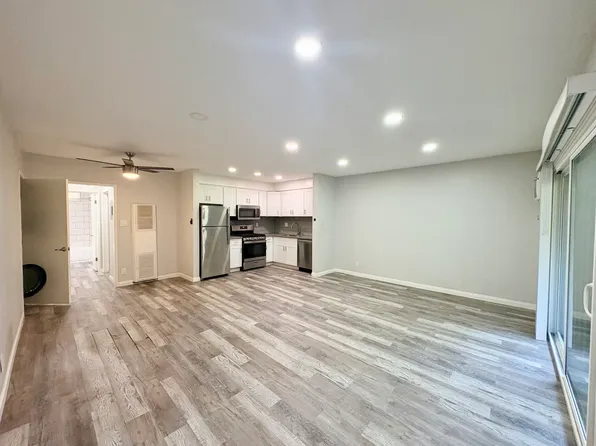 1415 Hauser Blvd #2, Los Angeles, CA 90019