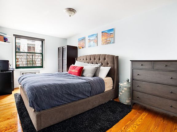 4th image of 115 Morton St APT 1A