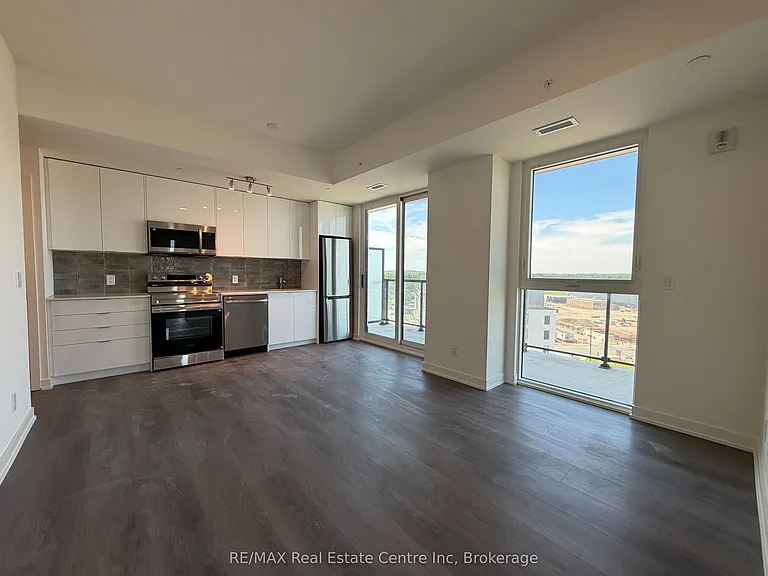 33 Erie Ave #901 — Photo 10