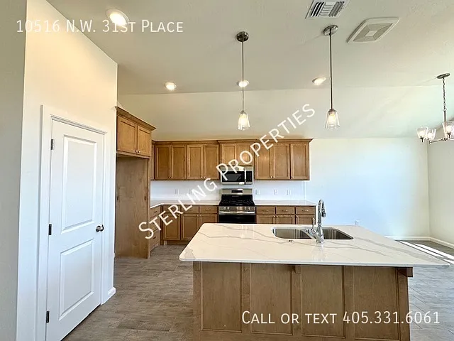 10516 NW 31st Pl — Photo 32