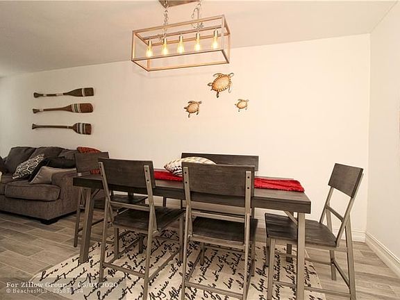 4th image of 17560 Atlantic Blvd APT 201
