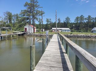 255 Lake Francis Ln, Lottsburg, VA 22511
