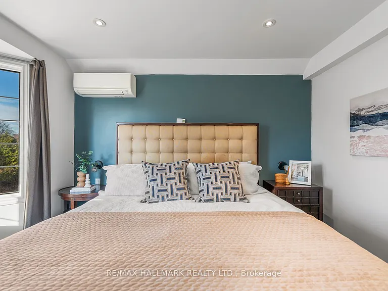 146 Roslin Ave — Photo 21