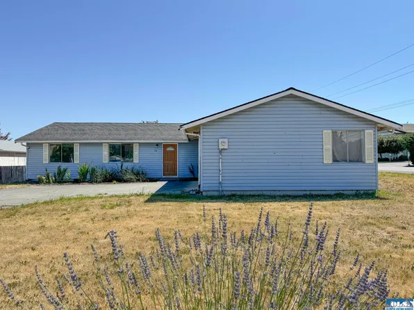 10 Elizabeth Ln, Sequim, WA 98382