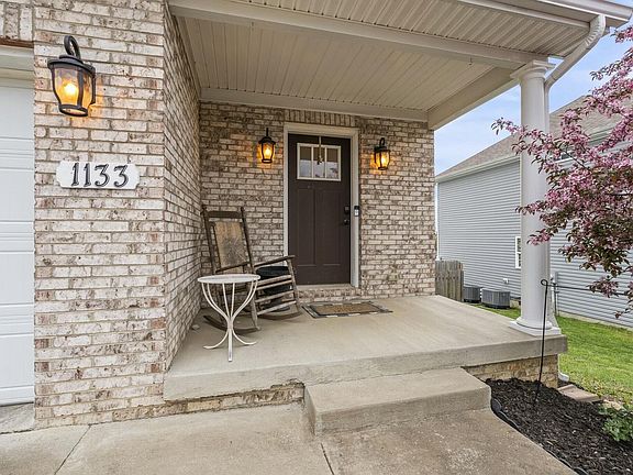 2nd image of 1133 Orchard Dr