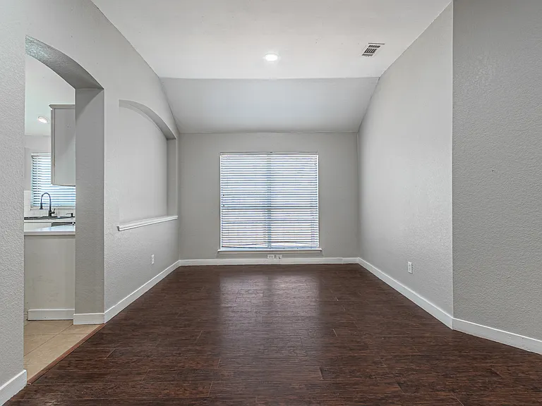 7624 Vista Creek Ln — Photo 16