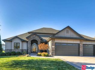 10320 Spyglass Dr, Omaha, NE 68136
