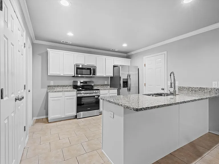 1669 N Evening Shade Dr — Photo 9