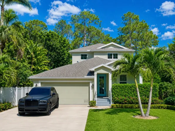2955 Pine Tree Dr, Naples, FL 34112