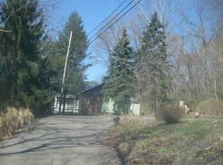 707 McIntosh Rd, McKeesport, PA 15132