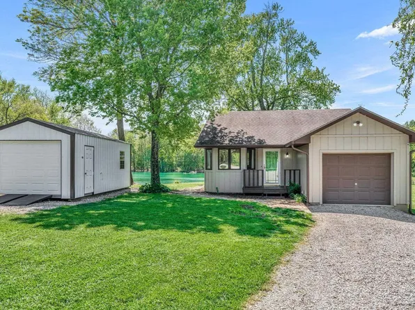 2932 Bromm Rd, Evansville, IN 47720