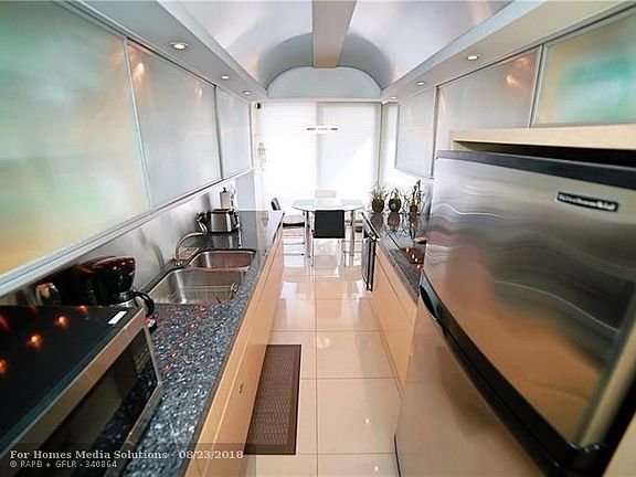 5th image of 3031 N Ocean Blvd APT 706