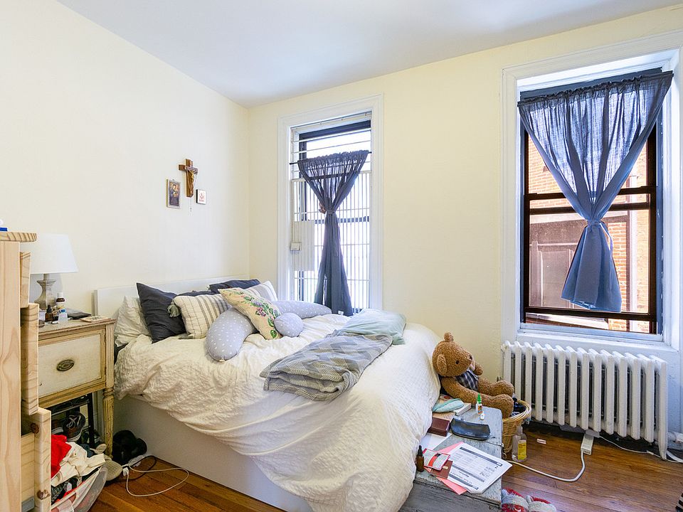 1st image of 19 Stuyvesant St APT 2D