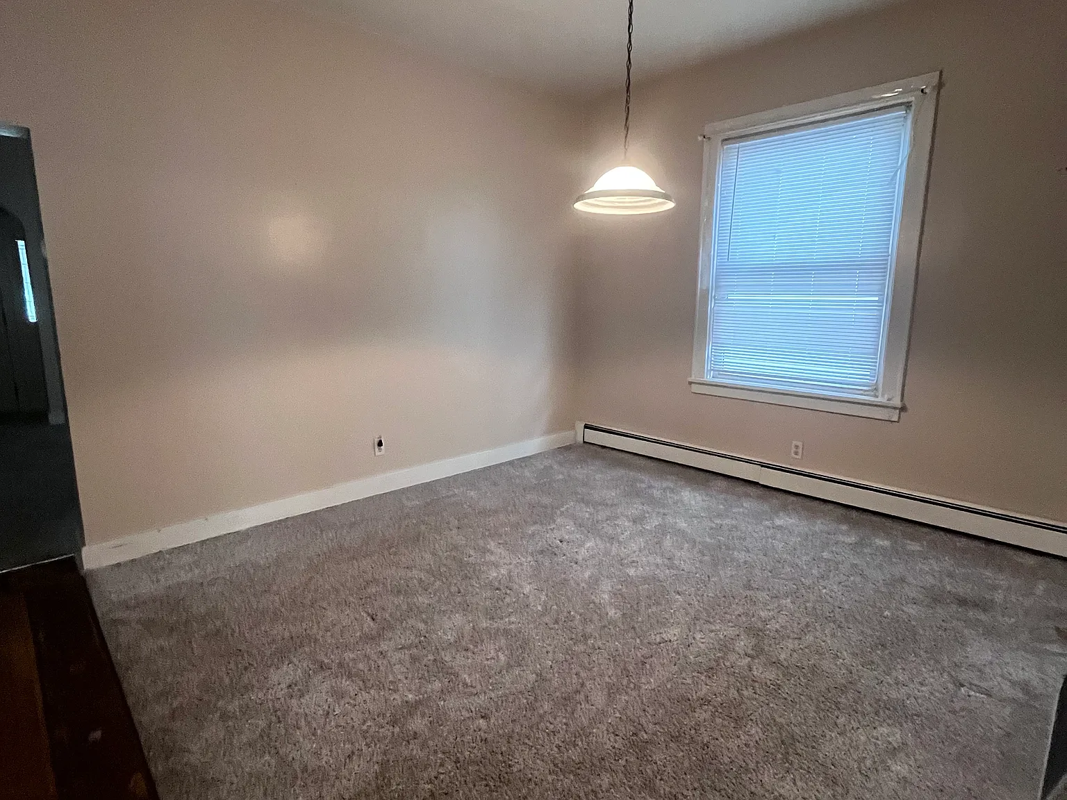 2 bed, $850 — Photo 1