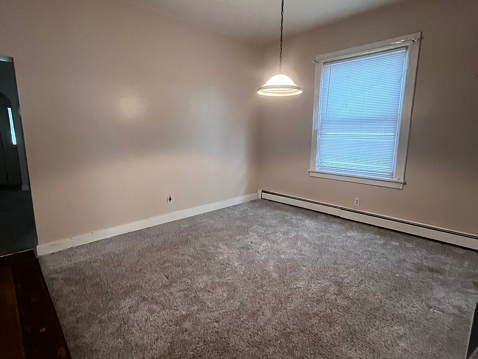 1st image of 176 Washington Ave #A