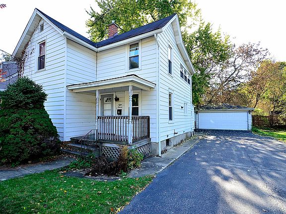 2nd image of 811 Illinois Ave