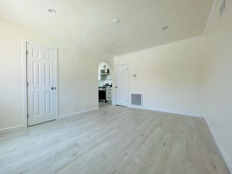 326 N Ogden Dr #1/2 — Photo 14