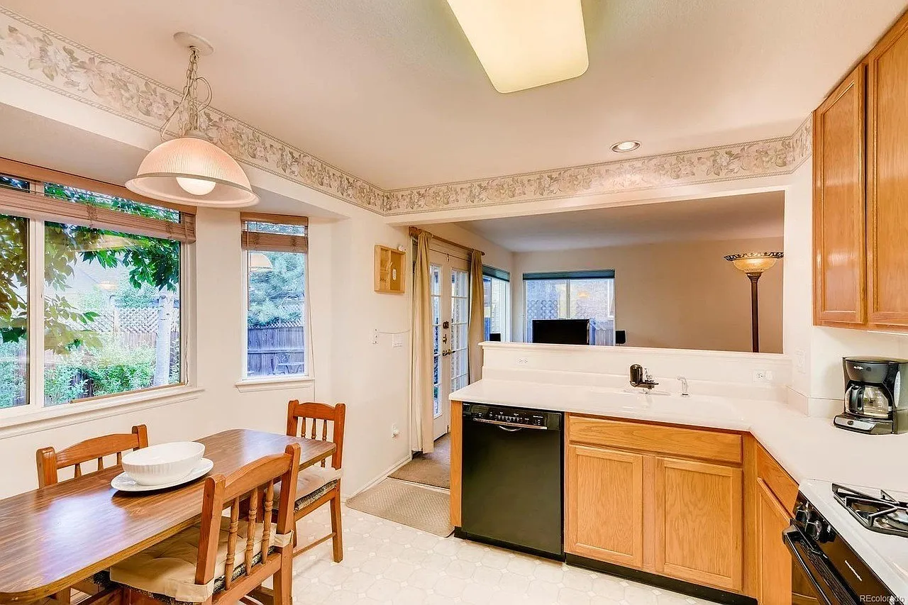 Spacious Home in Broomfield — Photo 3