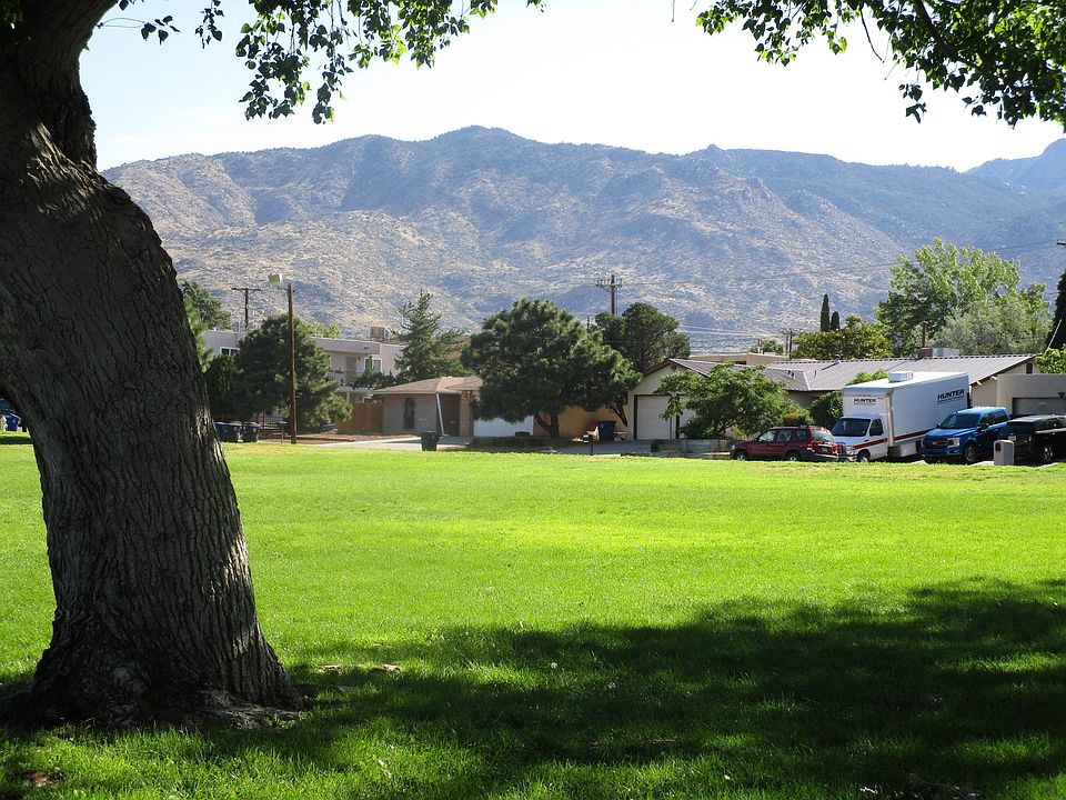Chelwood Park across street from 920 Pawnee NE