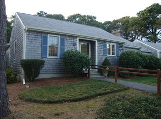 7 Debs Hill Rd, Yarmouth Port, MA 02675