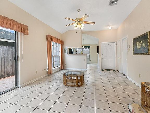 2nd image of 3629 Timber Wolf Ln