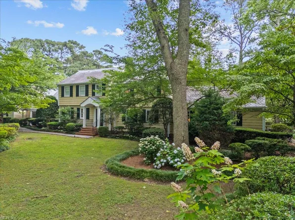 537 Cavalier Dr, Virginia Beach, VA 23451