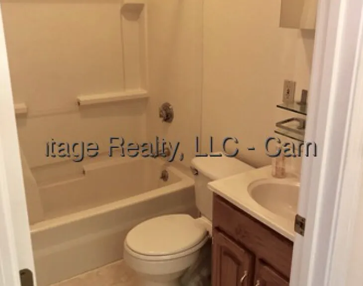 202 Hurley St — Photo 24
