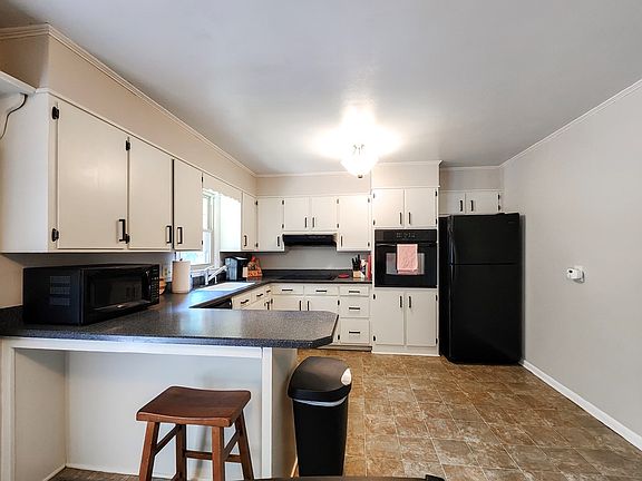 5th image of 568 Pride Avenue Dr