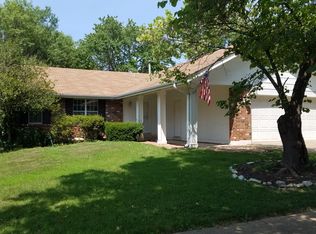 407 Madrina Ct, Ballwin, MO