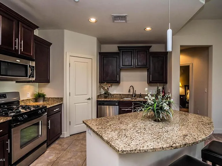 945 E Playa Del Norte Dr #3010 — Photo 2