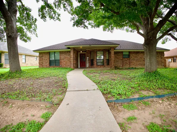 3418 Cedarhill Dr, San Angelo, TX 76904