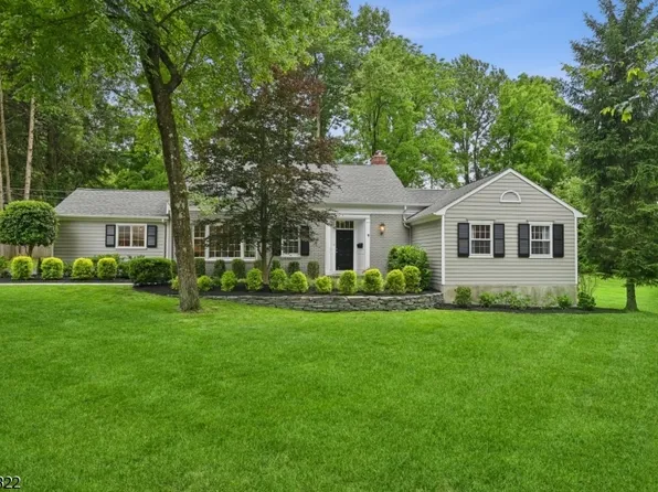 9 Edwards Pl, Millburn Twp., NJ 07078