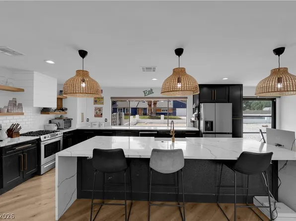 7810 Gilespie St, Las Vegas, NV 89123